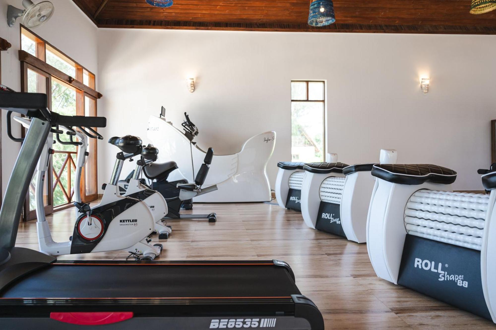 Zanzibella Hotel & Spa Kiwengwa  Luaran gambar The gym at the resort