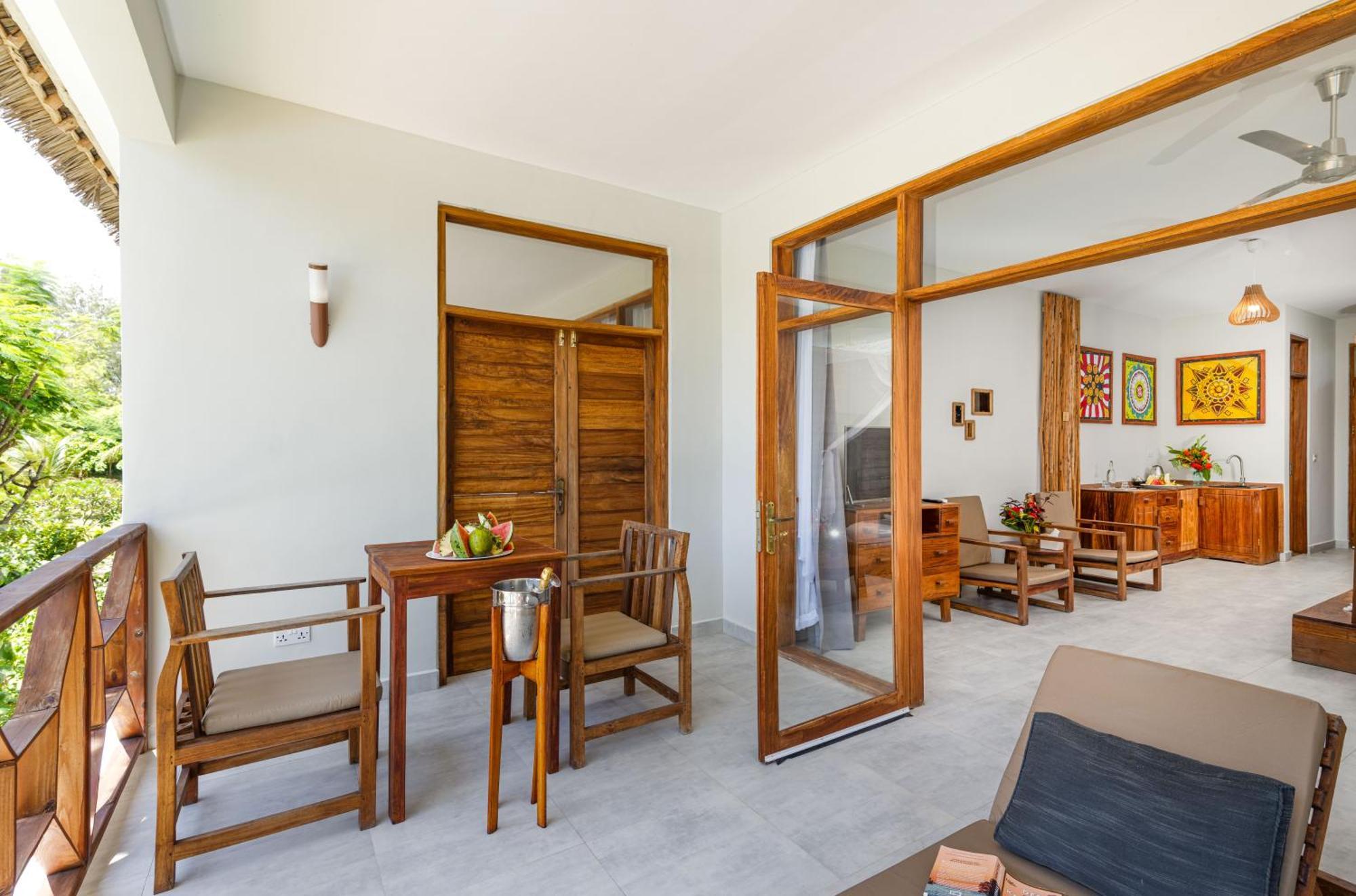 Zanzibella Hotel & Spa Kiwengwa  Luaran gambar A suite at the hotel