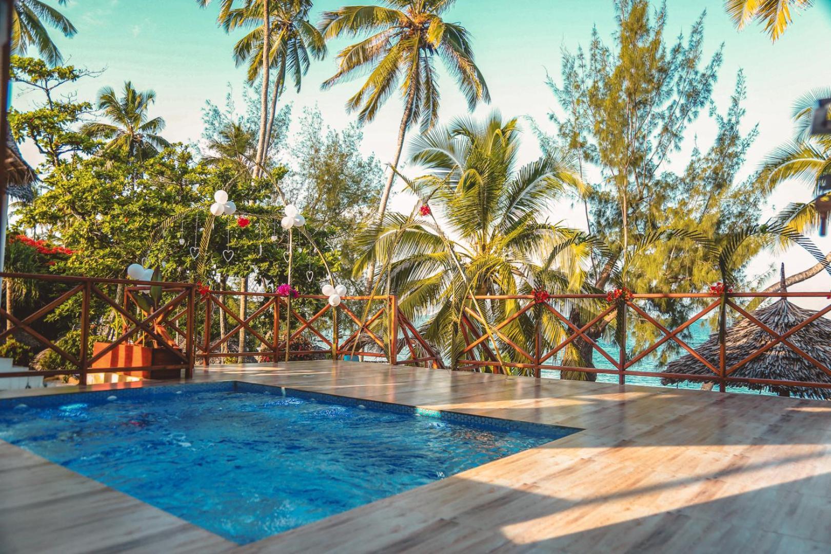 Zanzibella Hotel & Spa Kiwengwa  Luaran gambar The swimming pool at the hotel